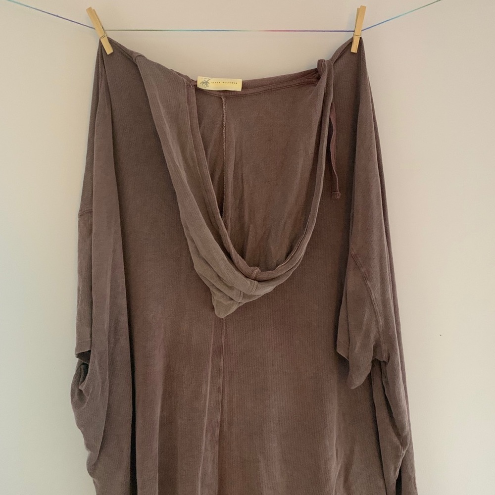 pullover - Picture 3 of 3